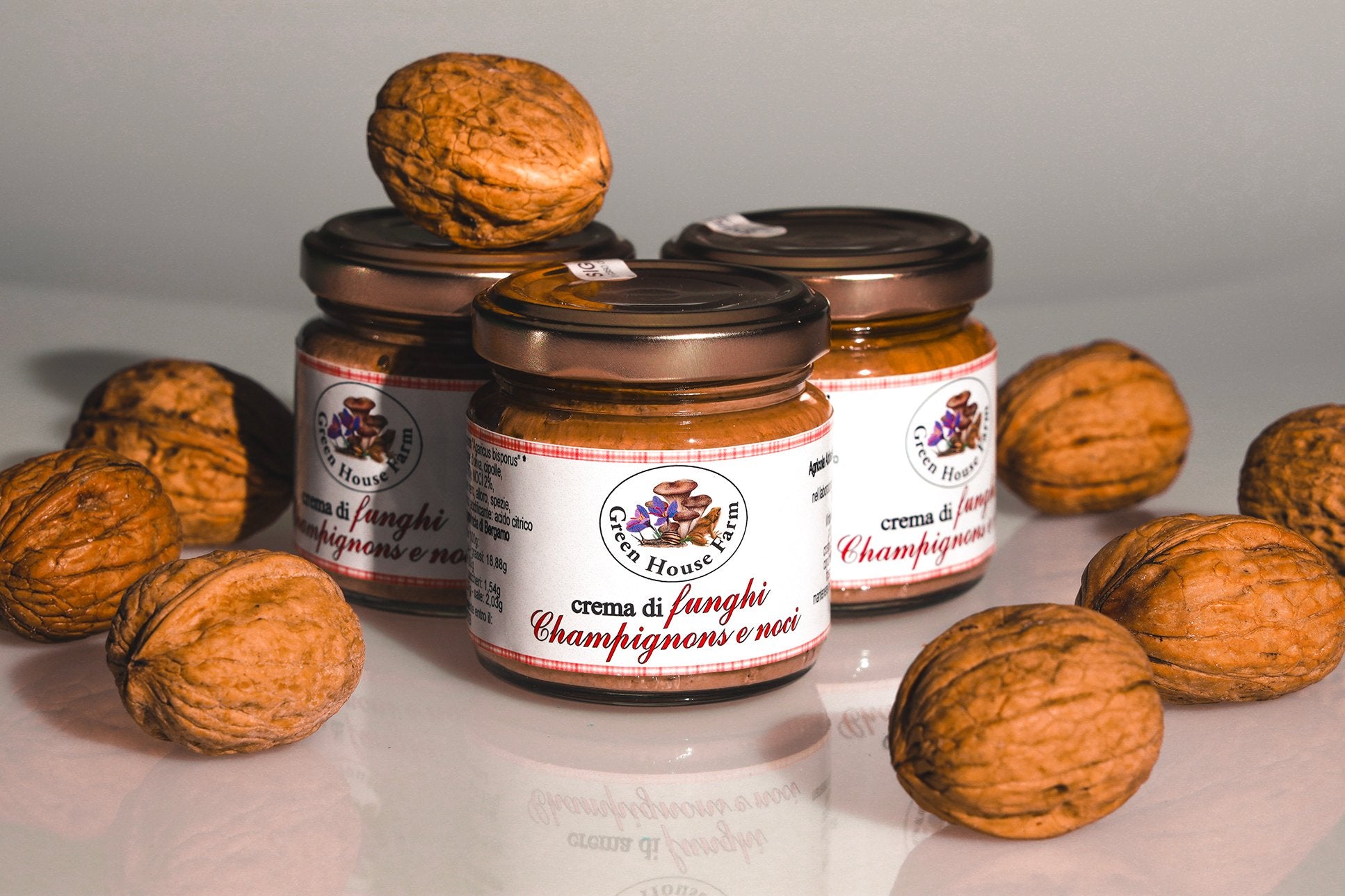 Crema di funghi Champignon e noci